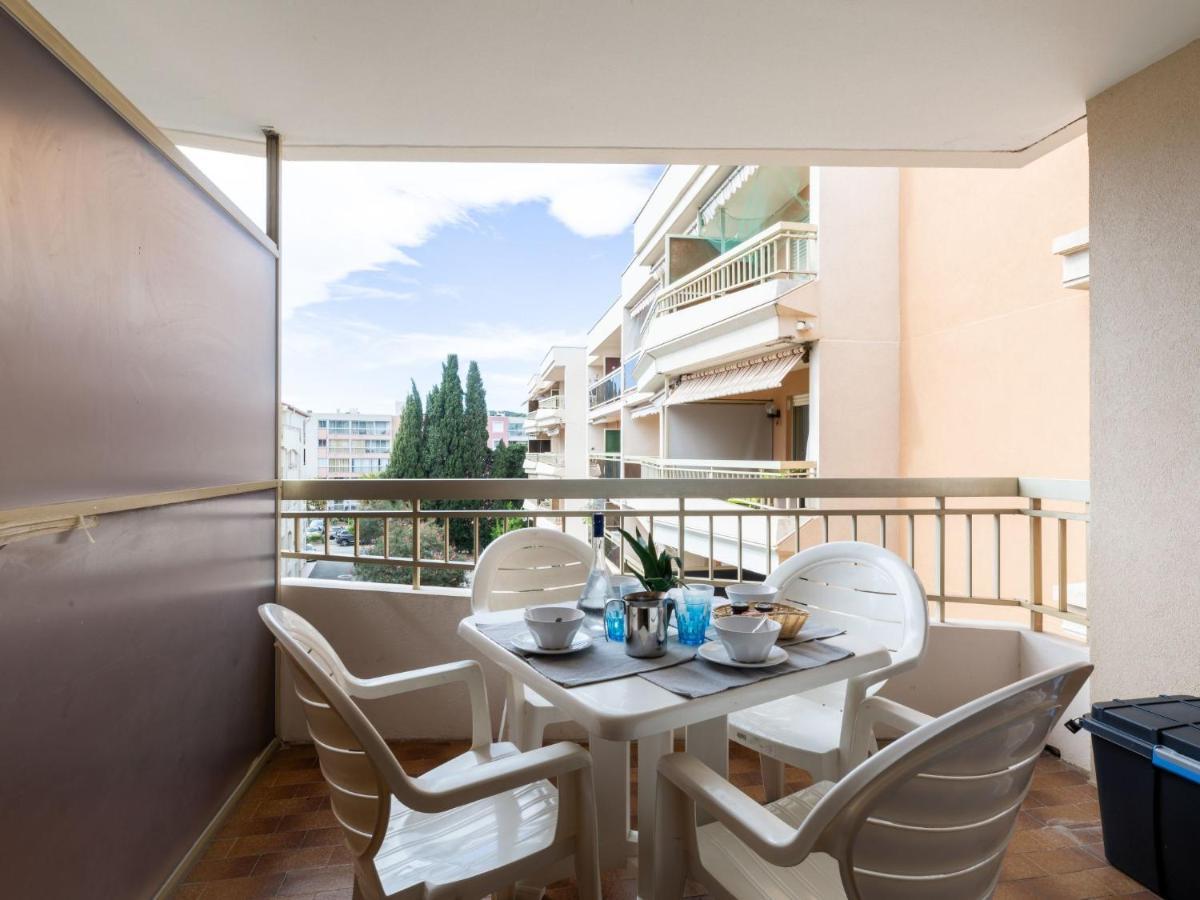 Apartment Les Platanes-4 By Interhome Sainte-Maxime Eksteriør bilde
